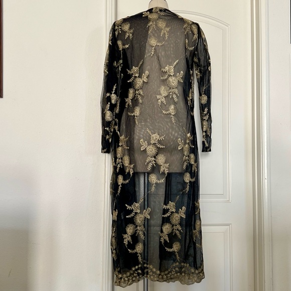 Fashion Nova / Embroidered Mesh Kimono~Duster - Picture 4 of 15